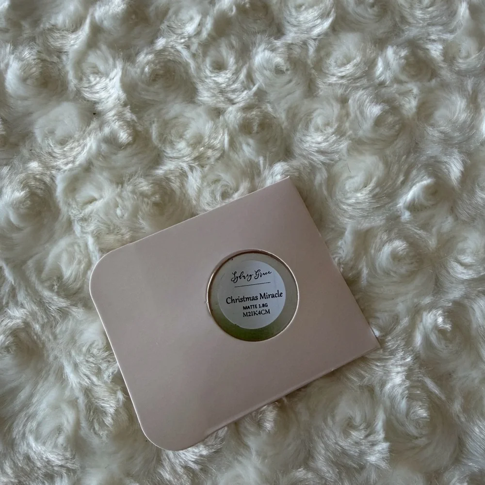 💰5/$25💰Sydney Grace Christmas Miracle Matte Green Eyeshadow